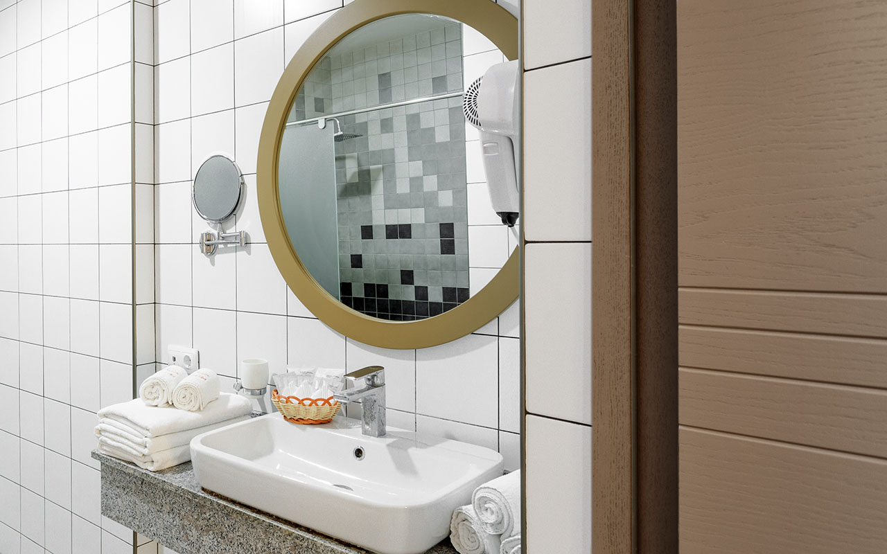 Standard SV (2-х местный, в коттедже, с видом на море)